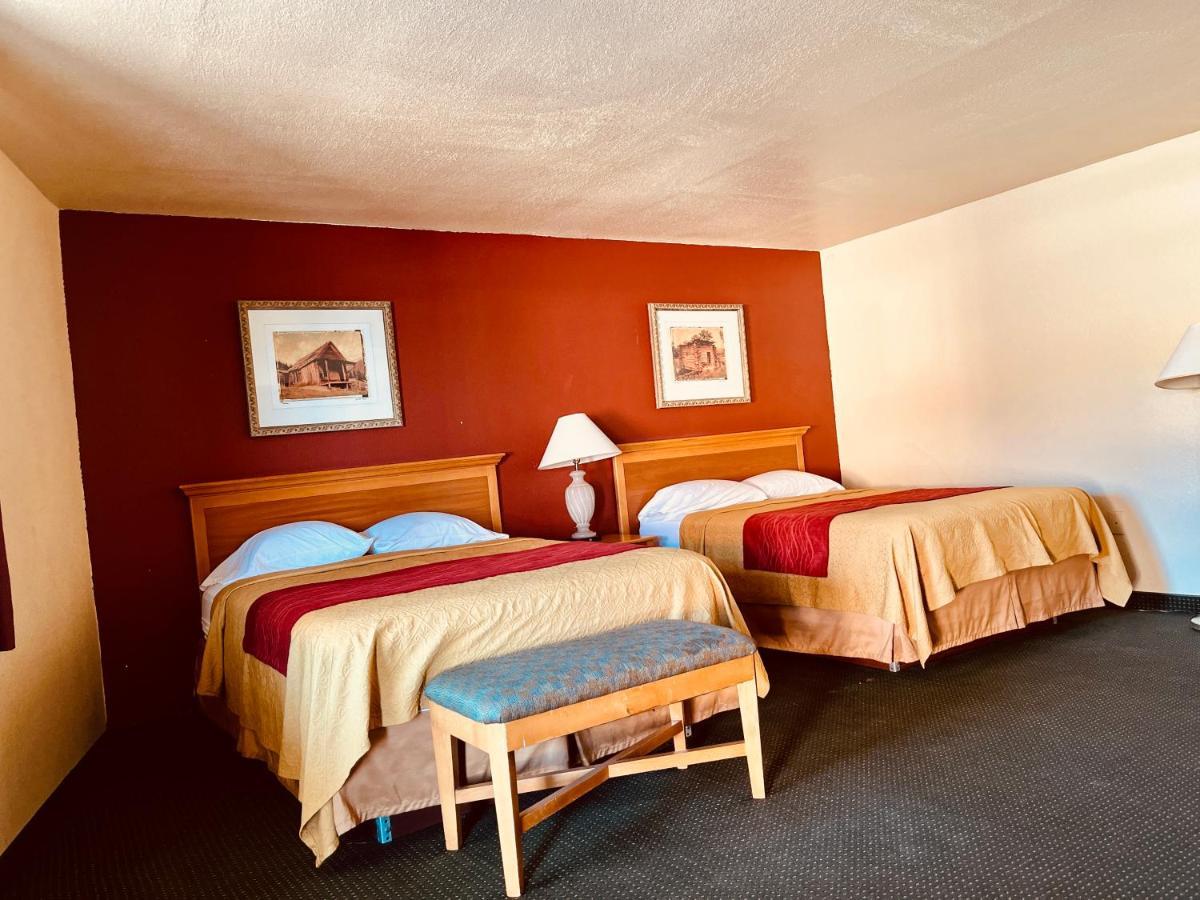 Econo Lodge Дель-Рио Экстерьер фото