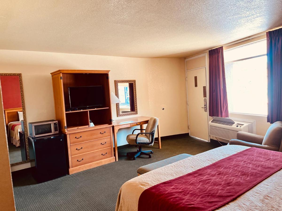 Econo Lodge Дель-Рио Экстерьер фото