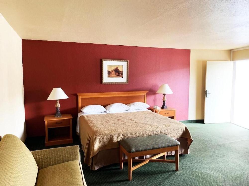 Econo Lodge Дель-Рио Экстерьер фото